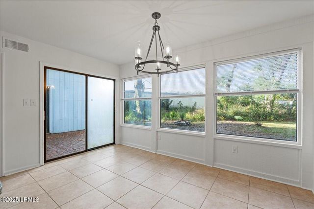 25 Sams Point Rd Apt 1C, Beaufort, SC 29907