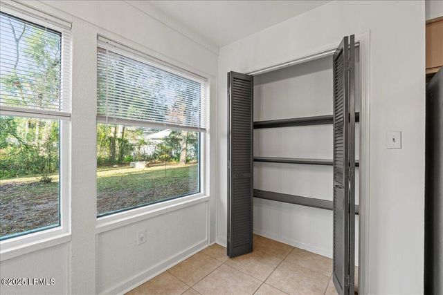 25 Sams Point Rd Apt 1C, Beaufort, SC 29907