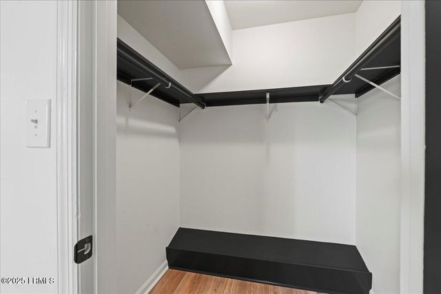 25 Sams Point Rd Apt 1C, Beaufort, SC 29907