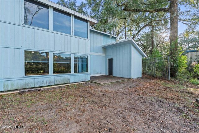 25 Sams Point Rd Apt 1C, Beaufort, SC 29907