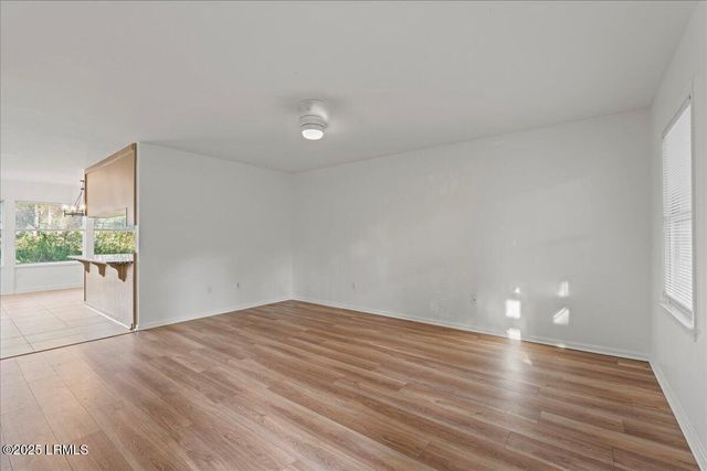 25 Sams Point Rd Apt 1C, Beaufort, SC 29907