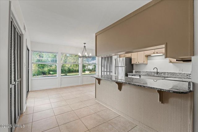 25 Sams Point Rd Apt 1C, Beaufort, SC 29907