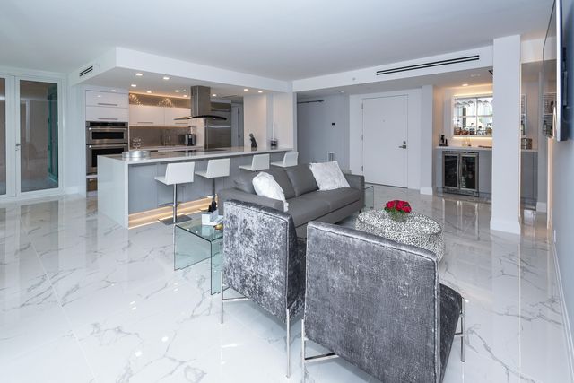 120 SE 5th Avenue, Boca Raton, FL 33432