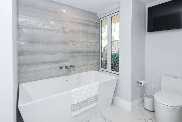 120 SE 5th Avenue, Boca Raton, FL 33432