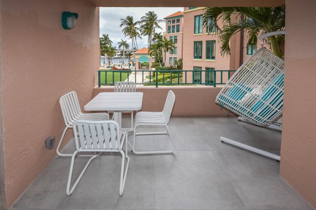 120 SE 5th Avenue, Boca Raton, FL 33432