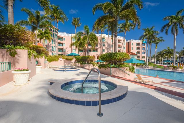 120 SE 5th Avenue, Boca Raton, FL 33432