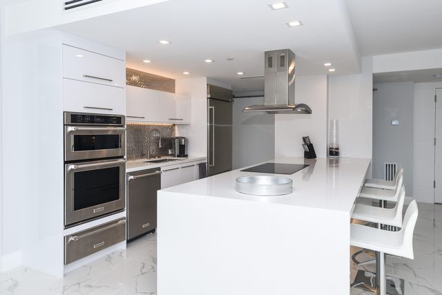 120 SE 5th Avenue, Boca Raton, FL 33432