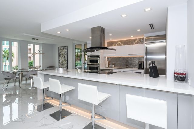 120 SE 5th Avenue, Boca Raton, FL 33432