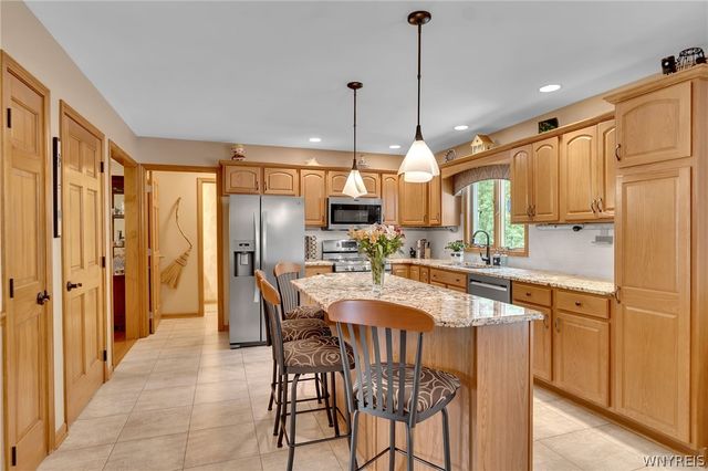 4475 Richwood Drive, Hamburg, NY 14075