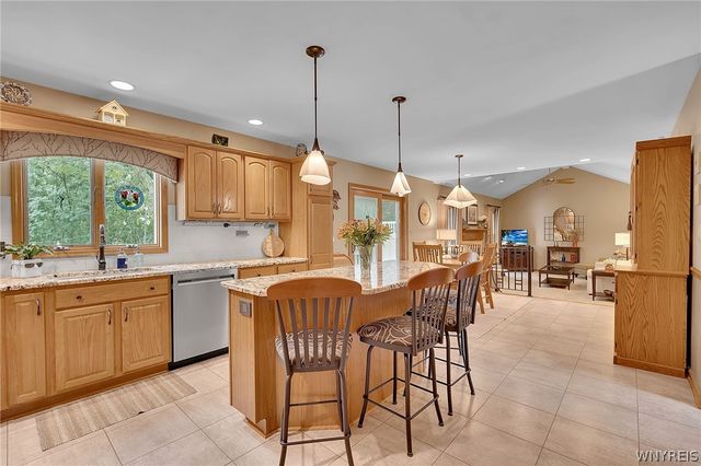 4475 Richwood Drive, Hamburg, NY 14075