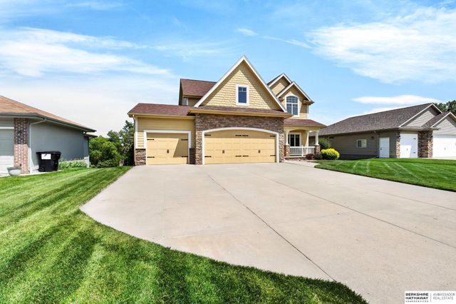 15005 S 24th Avenue, Bellevue, NE 68123
