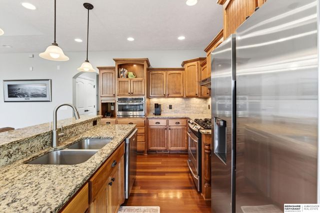 15005 S 24th Avenue, Bellevue, NE 68123