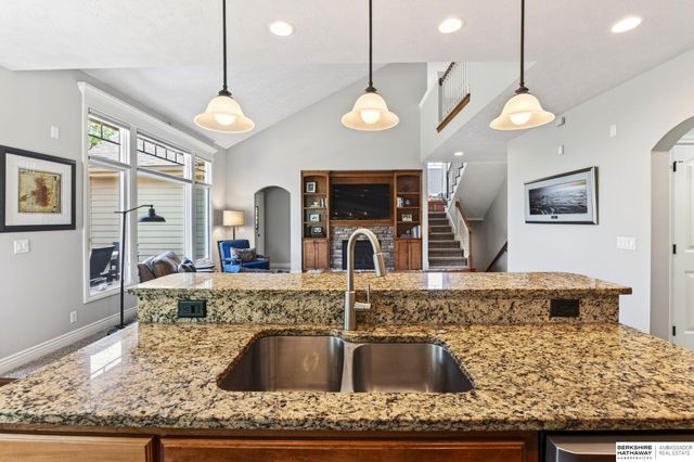 15005 S 24th Avenue, Bellevue, NE 68123
