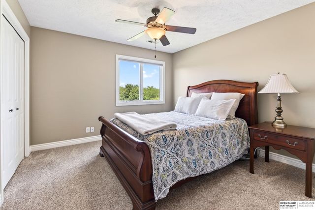 15005 S 24th Avenue, Bellevue, NE 68123