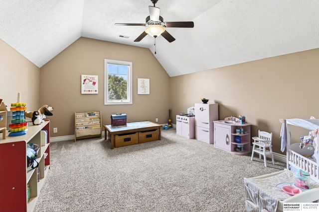 15005 S 24th Avenue, Bellevue, NE 68123