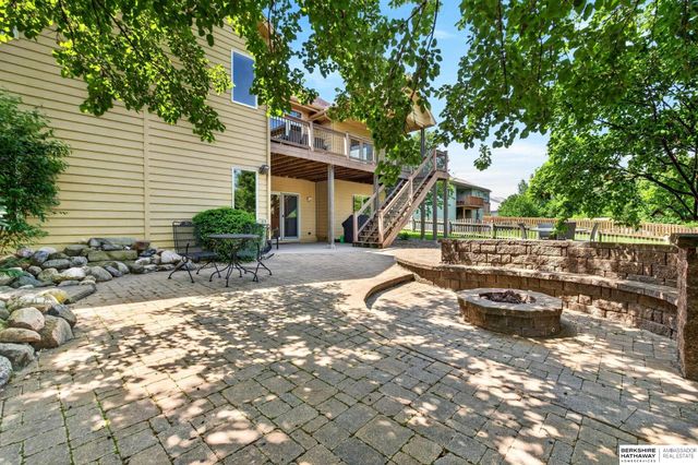15005 S 24th Avenue, Bellevue, NE 68123