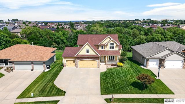15005 S 24th Avenue, Bellevue, NE 68123