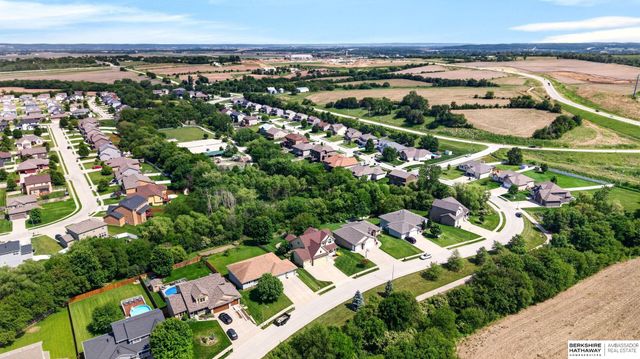 15005 S 24th Avenue, Bellevue, NE 68123