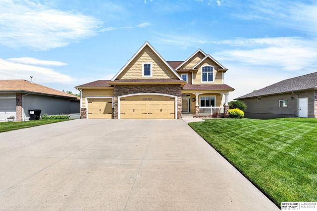 15005 S 24th Avenue, Bellevue, NE 68123