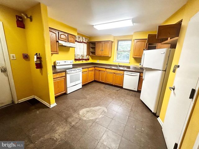 3824 LANCASTER AVE #HOUSE, Philadelphia, PA 19104