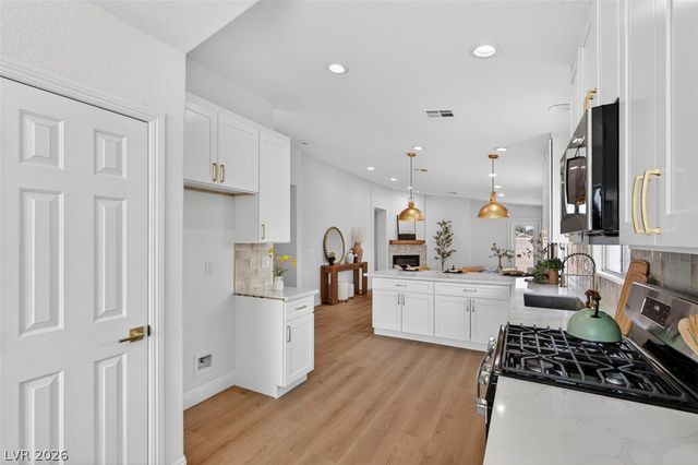 6668 Arctic Breeze Street, North Las Vegas, NV 89084