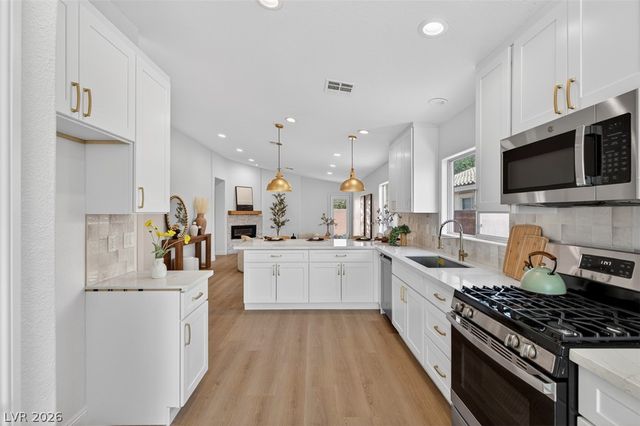 6668 Arctic Breeze Street, North Las Vegas, NV 89084