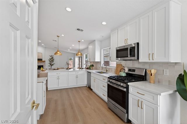6668 Arctic Breeze Street, North Las Vegas, NV 89084