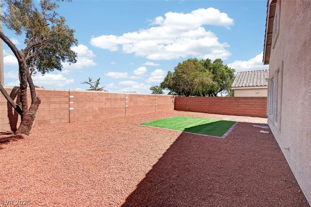 6668 Arctic Breeze Street, North Las Vegas, NV 89084