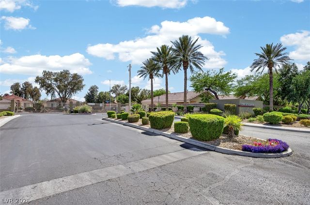 6668 Arctic Breeze Street, North Las Vegas, NV 89084