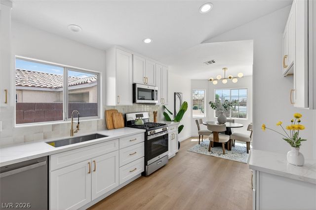 6668 Arctic Breeze Street, North Las Vegas, NV 89084