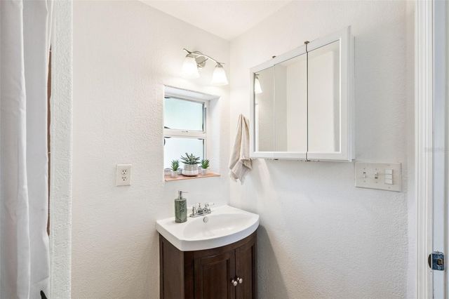 817 ROMANO AVENUE, Orlando, FL 32807