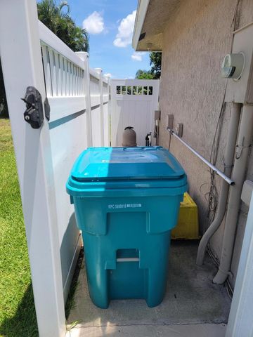 27 Vista Del Rio, Boynton Beach, FL 33426