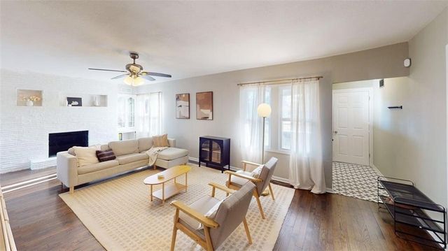 600 W 101st Terrace, Kansas City, MO 64114