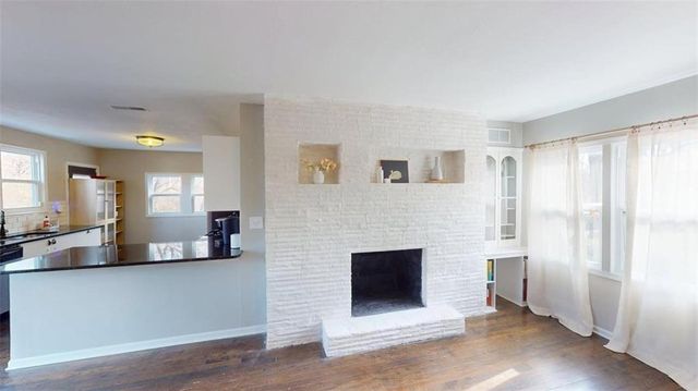 600 W 101st Terrace, Kansas City, MO 64114