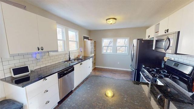 600 W 101st Terrace, Kansas City, MO 64114