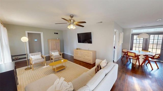 600 W 101st Terrace, Kansas City, MO 64114