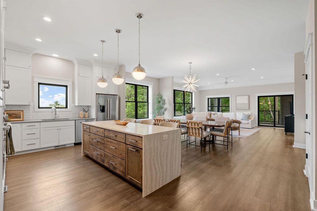 5754 Shady Oak Road S 1, Minnetonka, MN 55343 — exterior