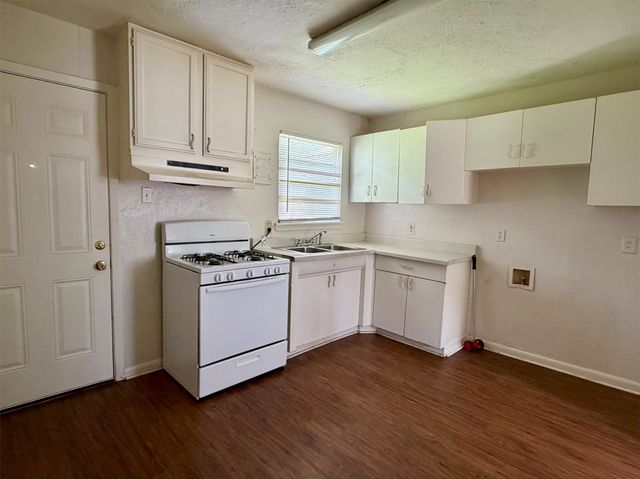 2637 Marbella Lane, Dallas, TX 75228