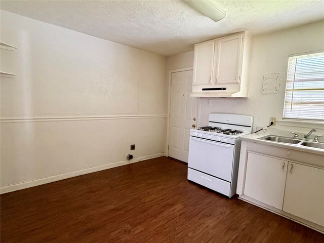 2637 Marbella Lane, Dallas, TX 75228