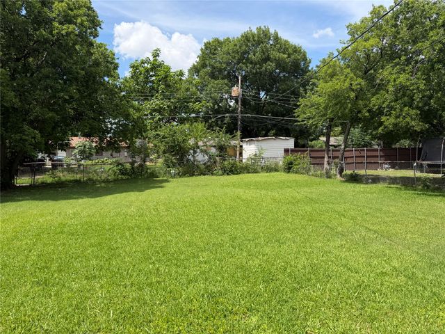 2637 Marbella Lane, Dallas, TX 75228