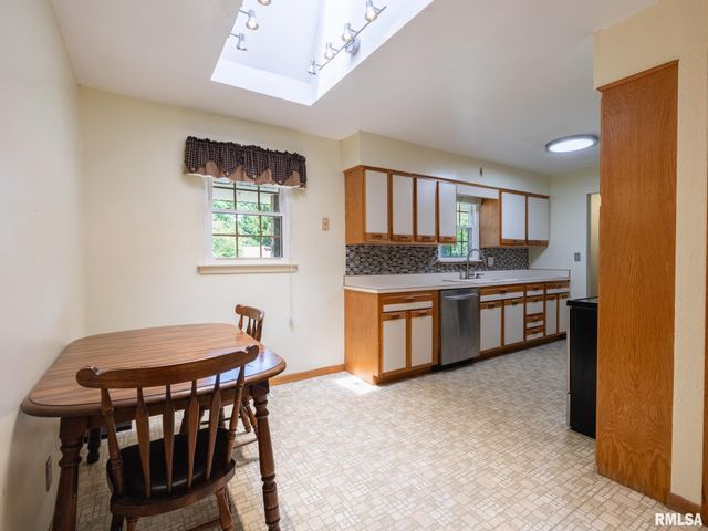 409 GEORGIA Parkway, Washington, IL 61571