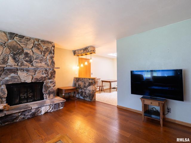 409 GEORGIA Parkway, Washington, IL 61571