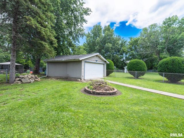 409 GEORGIA Parkway, Washington, IL 61571