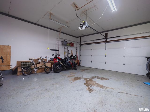 409 GEORGIA Parkway, Washington, IL 61571