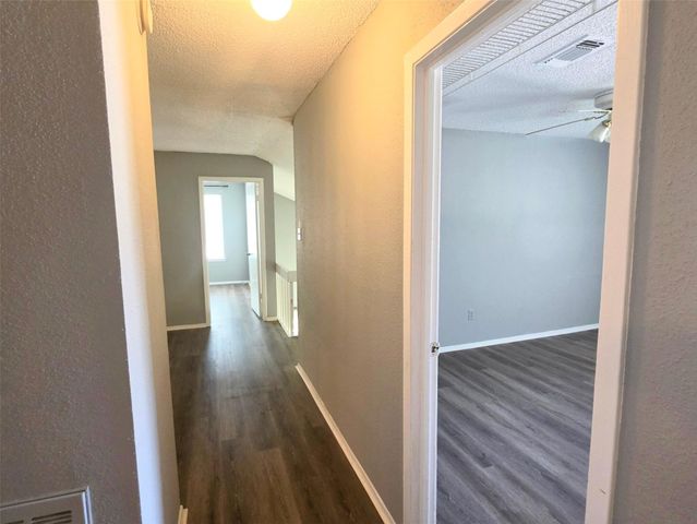 10526 Chapel Hill Drive, Houston, TX 77099