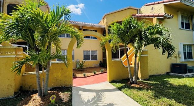 15635 SW 74th Cir Dr 3, Miami, FL 33193