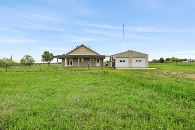 1234 County Road 135, Lincoln, TX 78948