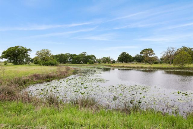 1234 County Road 135, Lincoln, TX 78948