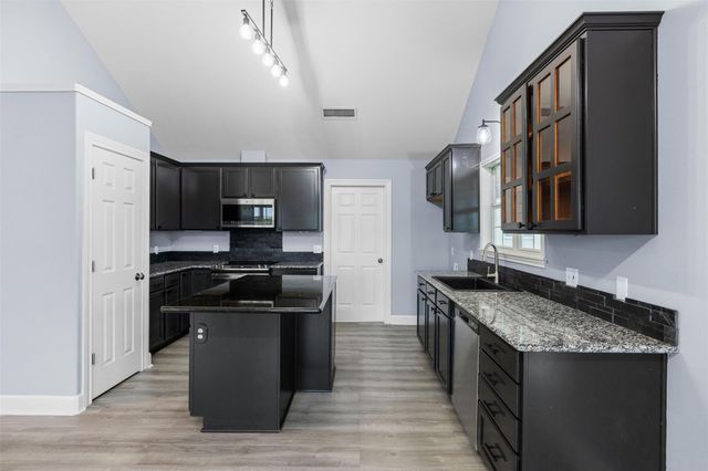 1234 County Road 135, Lincoln, TX 78948