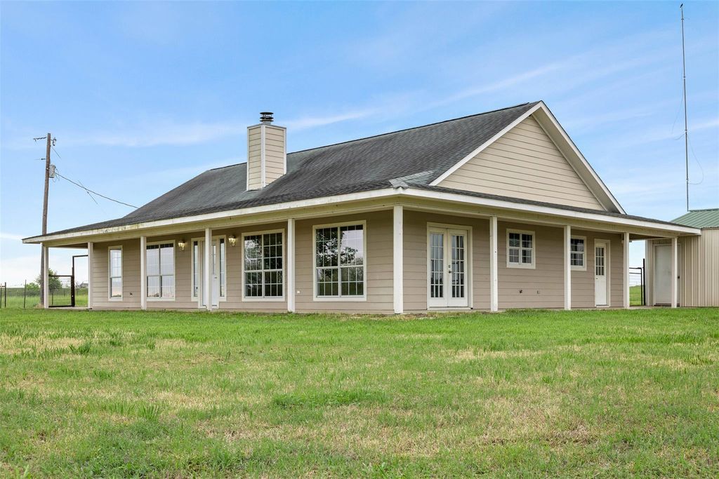 1234 County Road 135, Lincoln, TX 78948